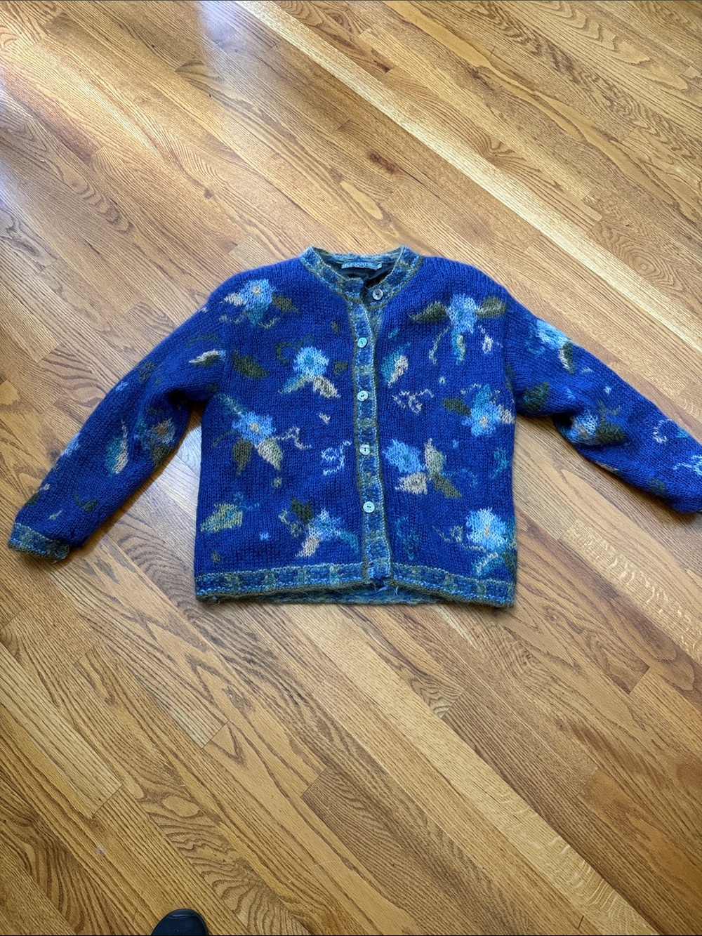 Icelandic design lined cardigan sweater size L